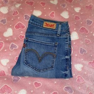 Levi’s 524 skinny jeans